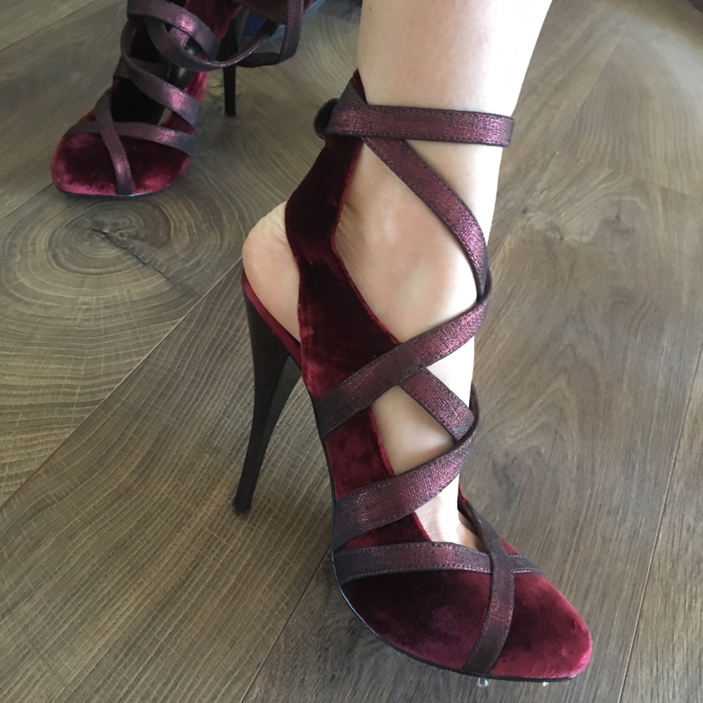 Guess by Marciano Merlot sexy velvet platforms